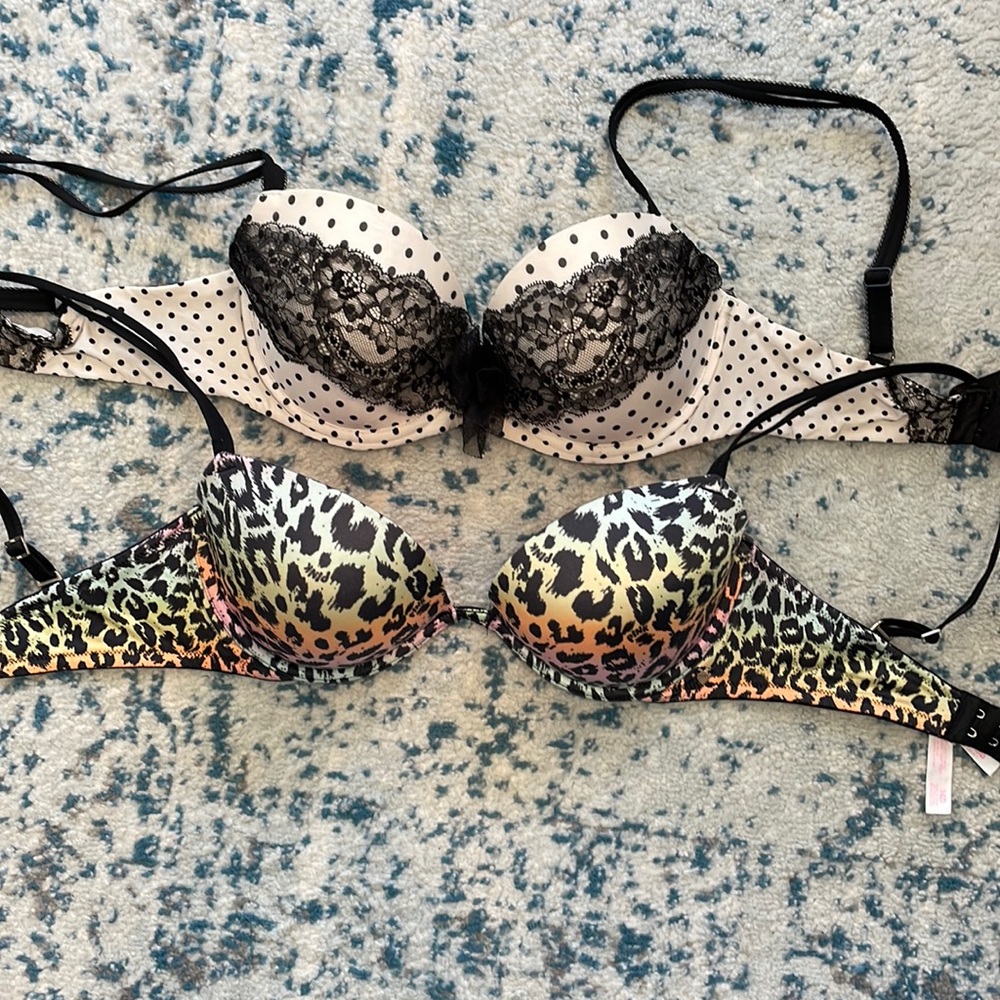 Two 32D Victorias Secret bras